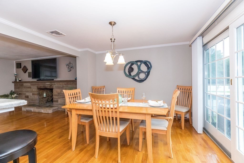 8 Spring Valley Road Burlington, MA 01803 - Photo 16 of 41 Gallery Image 16