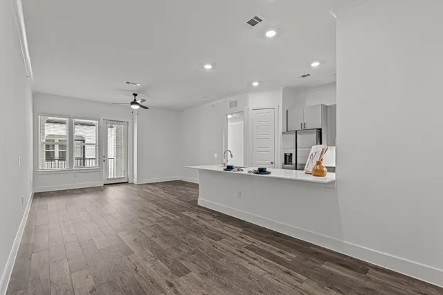 $1,956 | 1664 Hillside Terrace, Unit 5816, Buda, TX 78610