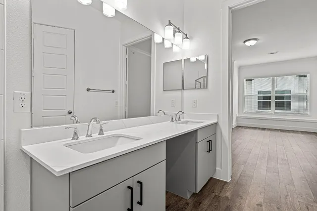 $1,956 | 1664 Hillside Terrace, Unit 5816, Buda, TX 78610