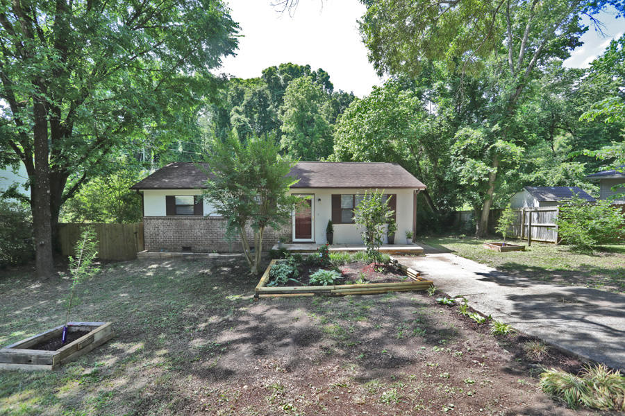 9035 Wooten Road Chattanooga, TN 37416 - Photo 3 of 27 IMGL9539 copy