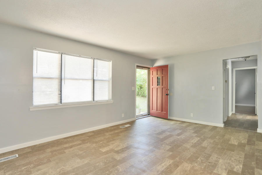 9035 Wooten Road Chattanooga, TN 37416 - Photo 8 of 27 IMGL9462 copy