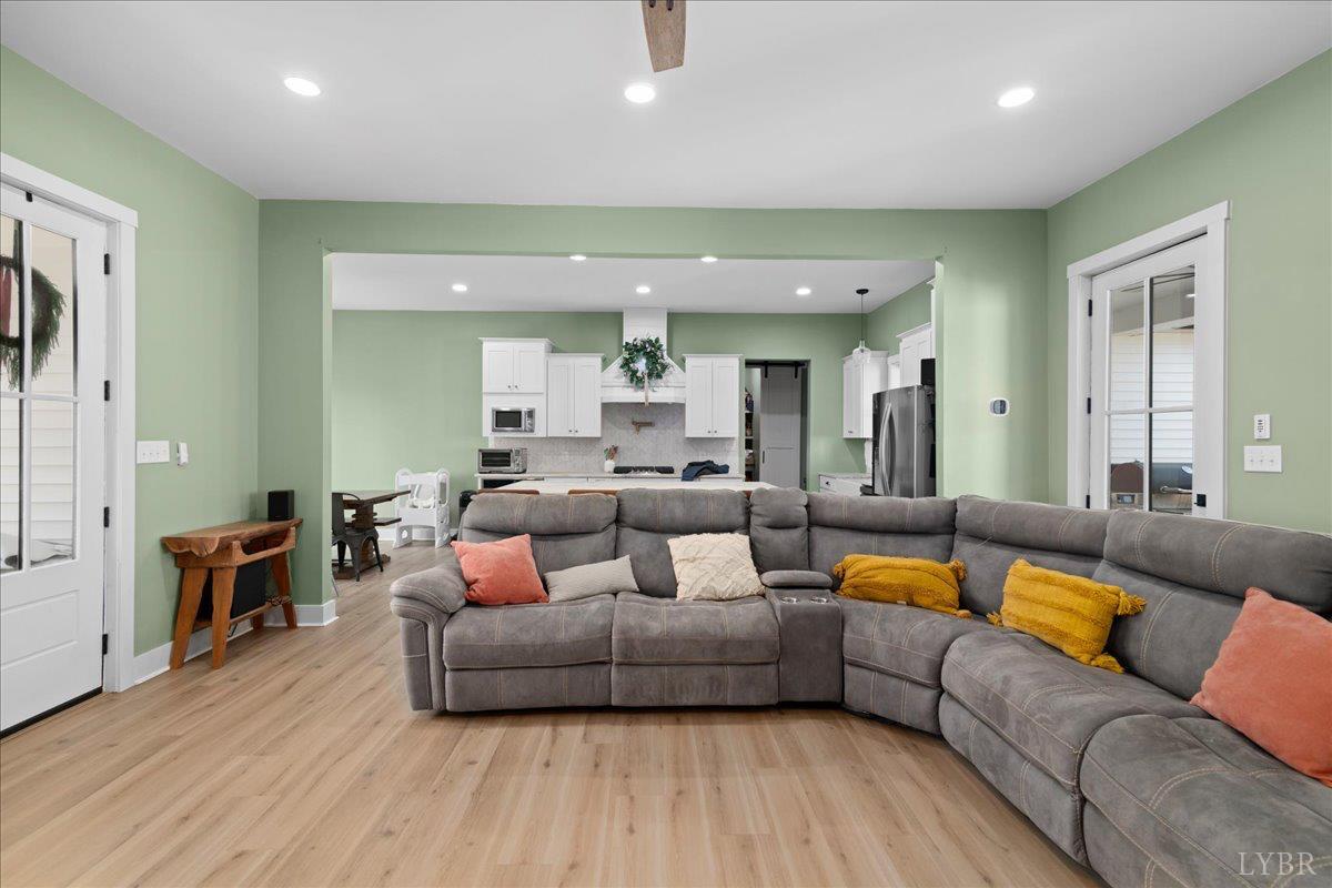 197 Burford Farm Road Monroe, VA 24574 - Photo 3 of 44