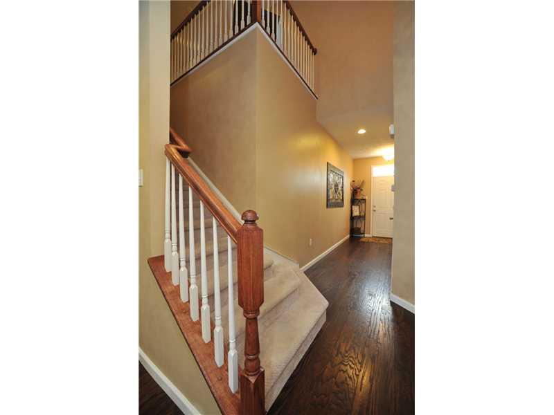 202 Maple Ridge Drive Canonsburg, PA 15317 - Photo 2 of 17 Entry/Foyer. Gracious entry hall - nine foot ceilings