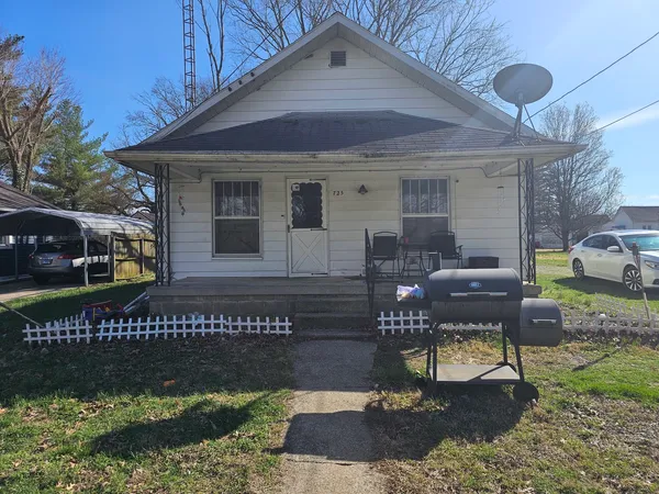 $37,000 | 725 Dewey Avenue, Mount Vernon, IL 62864