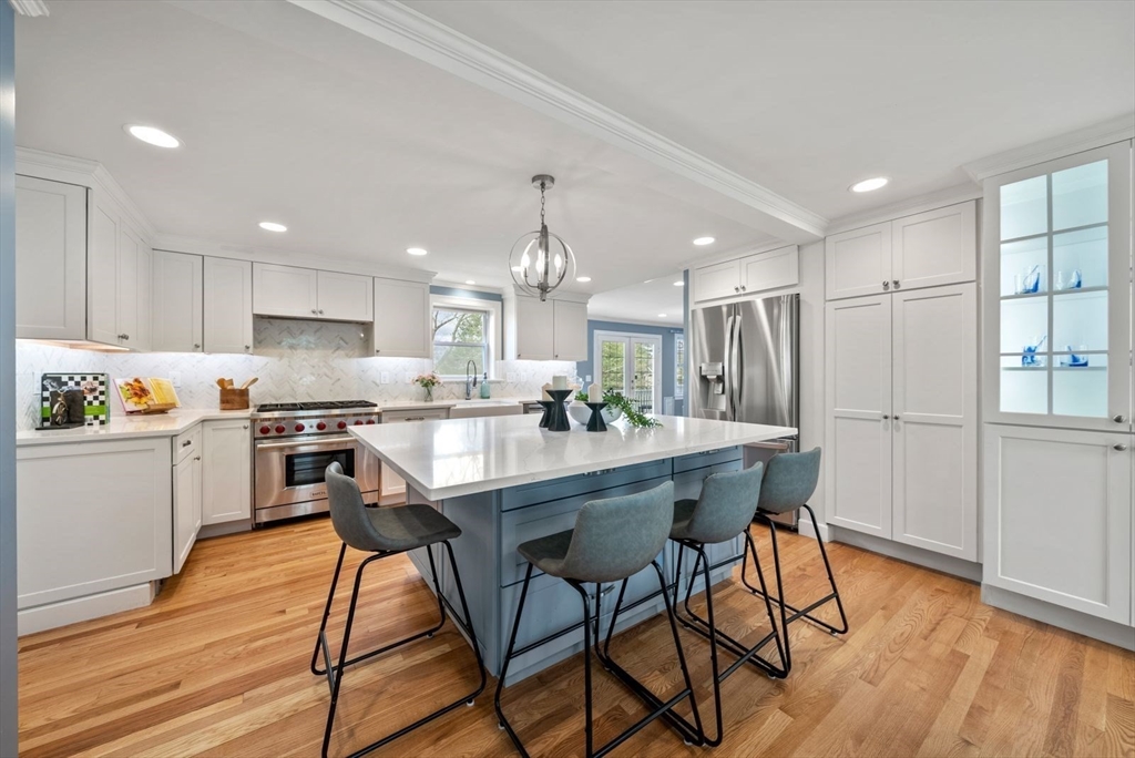166 Hillcrest Road Needham, MA 02492 - Photo 15 of 41