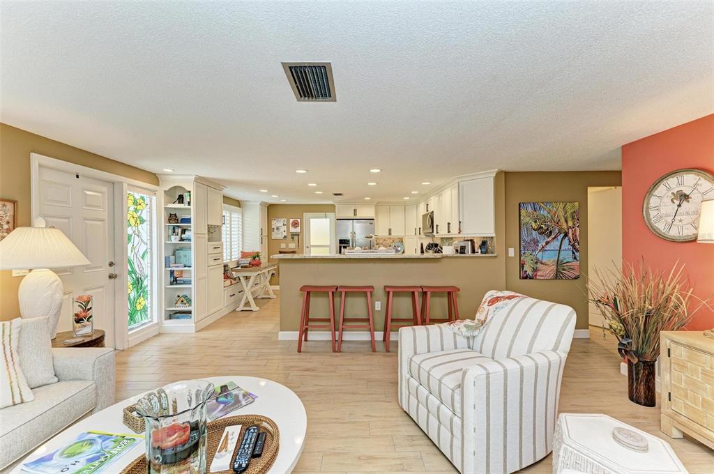 136 Crescent Drive Anna Maria, FL 34216 - Photo 12 of 80