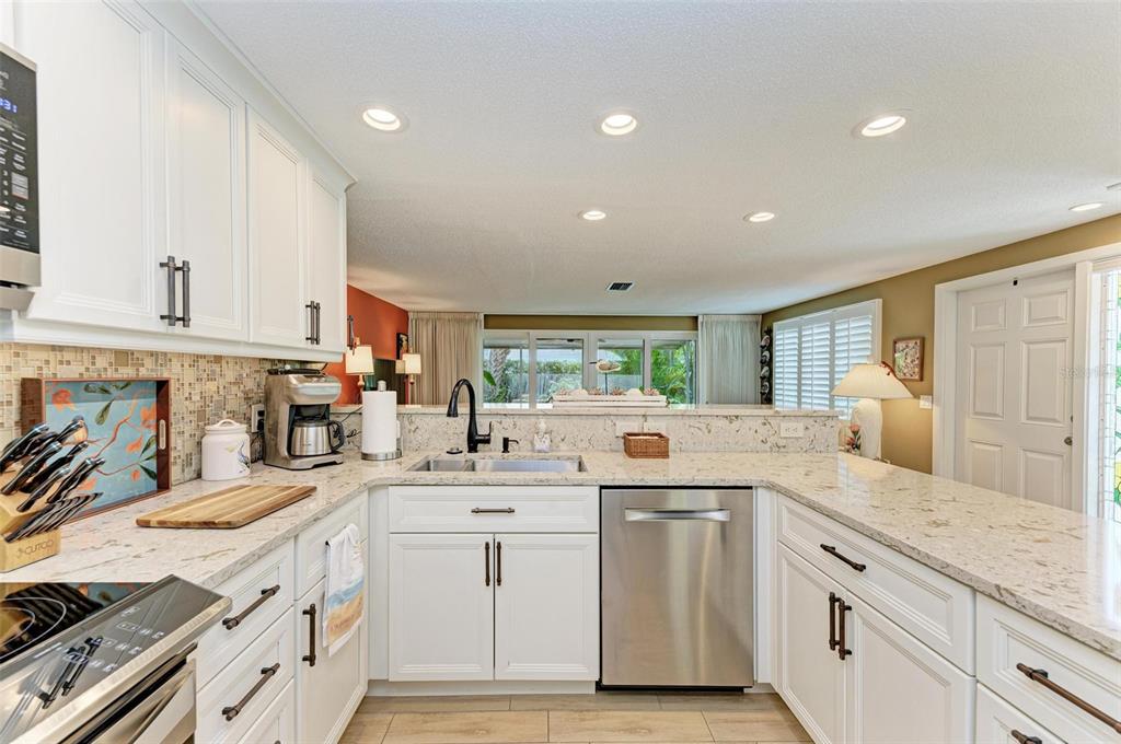 136 Crescent Drive Anna Maria, FL 34216 - Photo 18 of 80