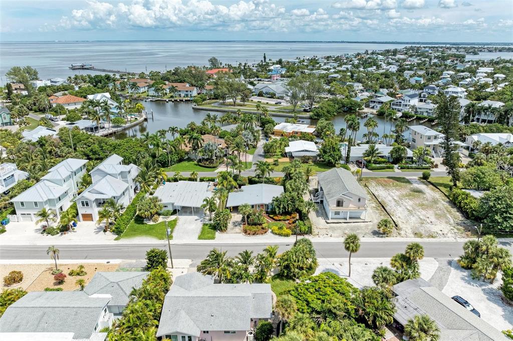 136 Crescent Drive Anna Maria, FL 34216 - Photo 73 of 80