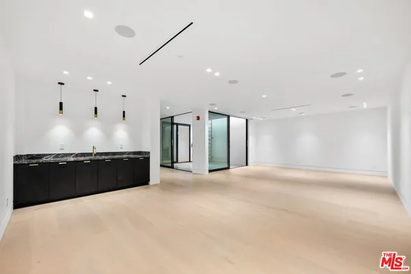 $27,000 | 316 South Oakhurst Drive, Beverly Hills, CA 90212