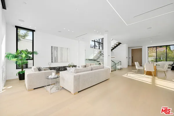 $27,000 | 316 South Oakhurst Drive, Beverly Hills, CA 90212