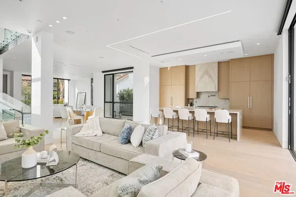 $27,000 | 316 South Oakhurst Drive, Beverly Hills, CA 90212