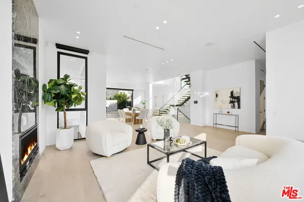 $27,000 | 316 South Oakhurst Drive, Beverly Hills, CA 90212