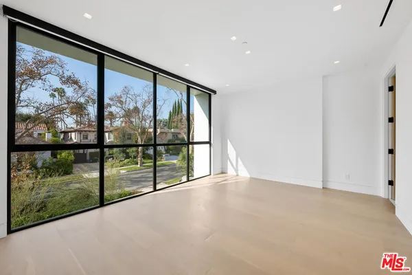 $27,000 | 316 South Oakhurst Drive, Beverly Hills, CA 90212