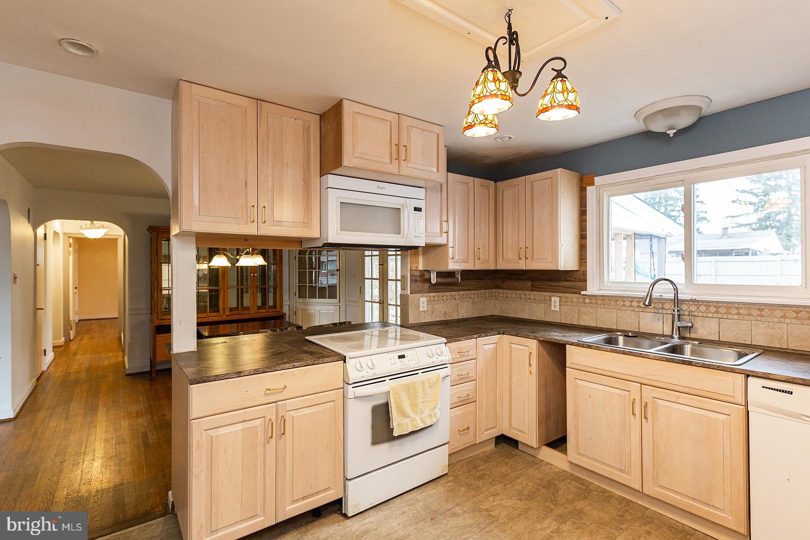 1768 Ridgeview Avenue Lancaster, PA 17603 - Photo 12 of 44 Gallery Image 12