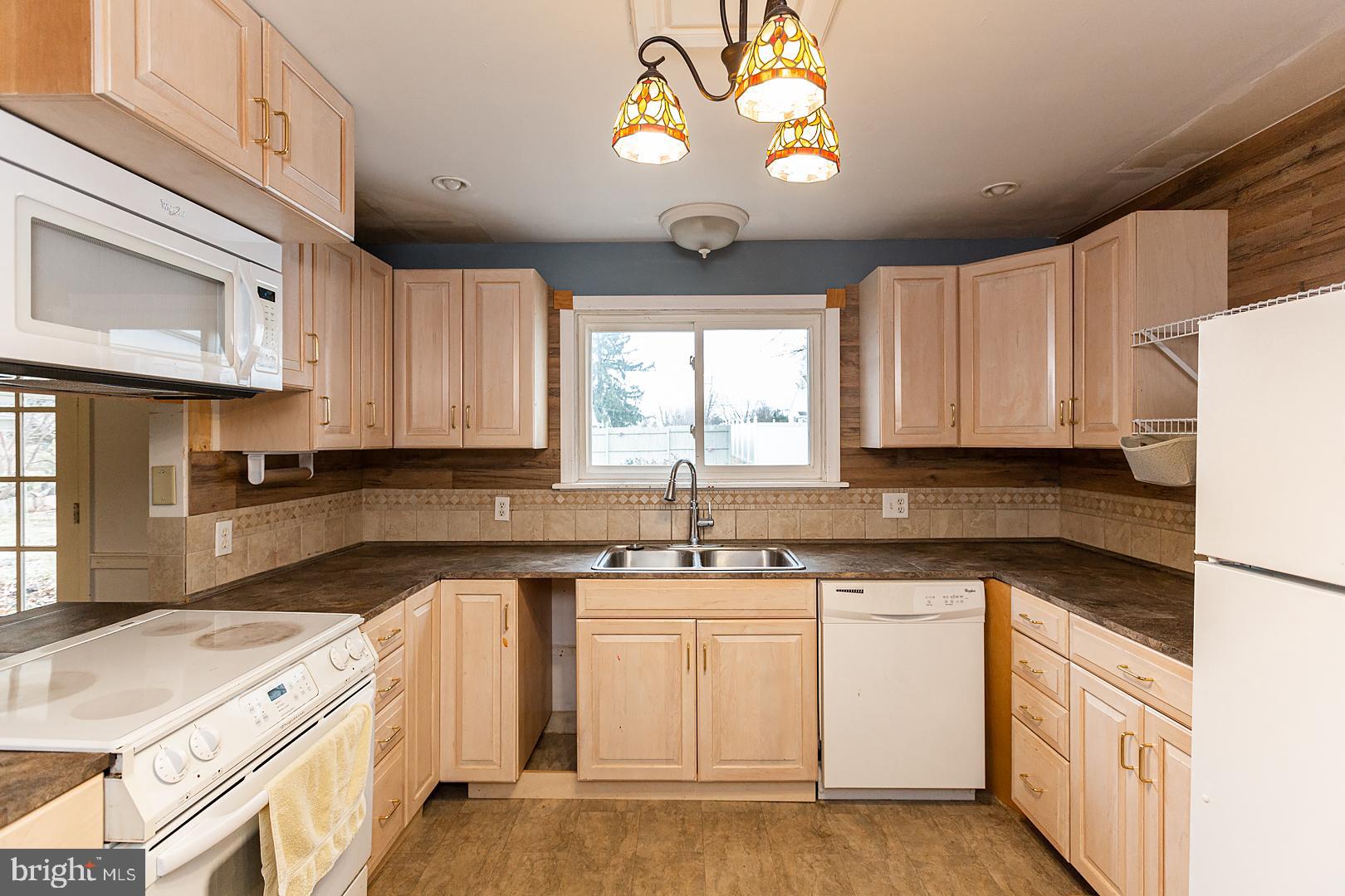 1768 Ridgeview Avenue Lancaster, PA 17603 - Photo 13 of 44 Gallery Image 13