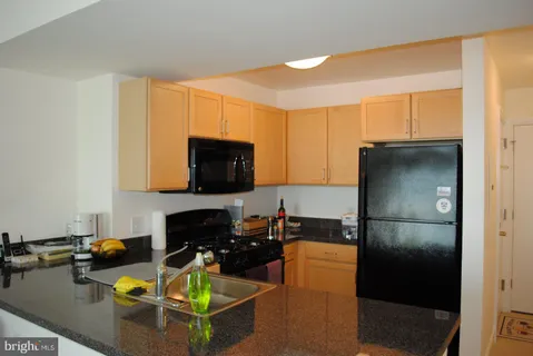 $390,000 | 800 4th Street Southwest, Unit S621, Washington, DC 20024