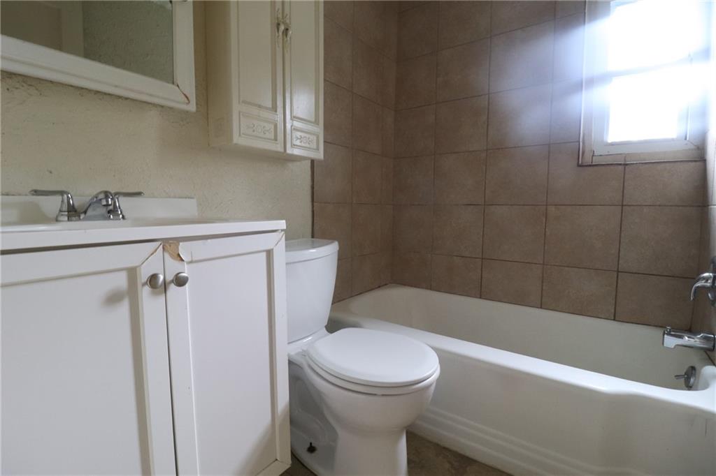 1555 Bevan Road Pittsburgh, PA 15227 - Photo 12 of 29 Gallery Image 12