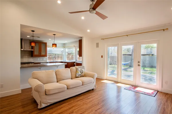 $599,000 | 505 Chihuahua Trail, Austin, TX 78745