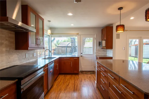 $599,000 | 505 Chihuahua Trail, Austin, TX 78745