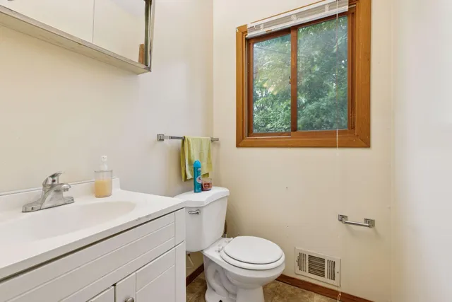 $459,000 | 501 Shadyside Circle, Hopkins, MN 55343