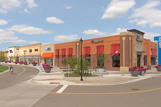 $459,000 | 501 Shadyside Circle, Hopkins, MN 55343