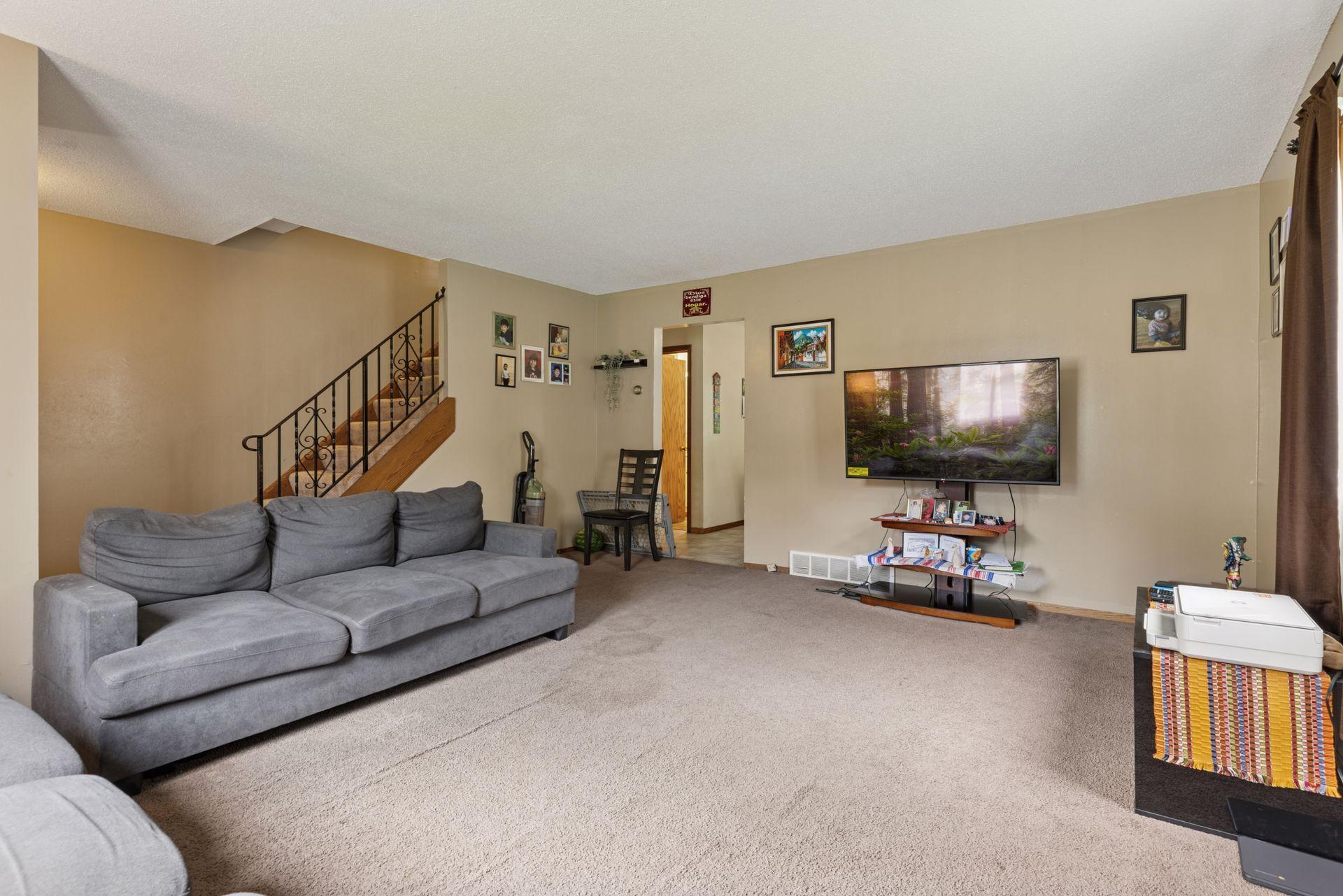 501 Shadyside Circle Hopkins, MN 55343 - Photo 9 of 41