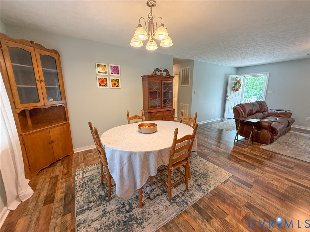 2293 Turkey Island Road Crewe, VA 23930 - Photo 11 of 36