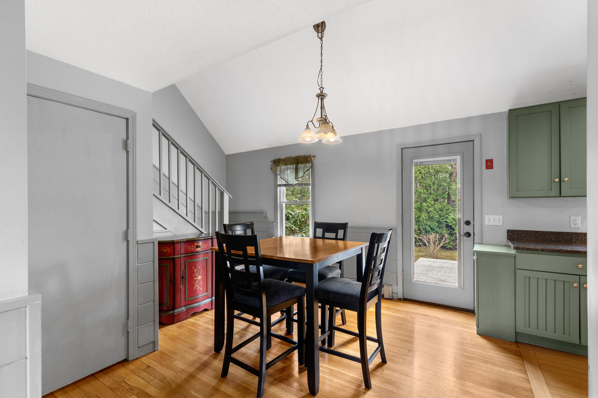 10 Quaker Meetinghouse Road Forestdale, MA 02644 - Photo 12 of 40 24
