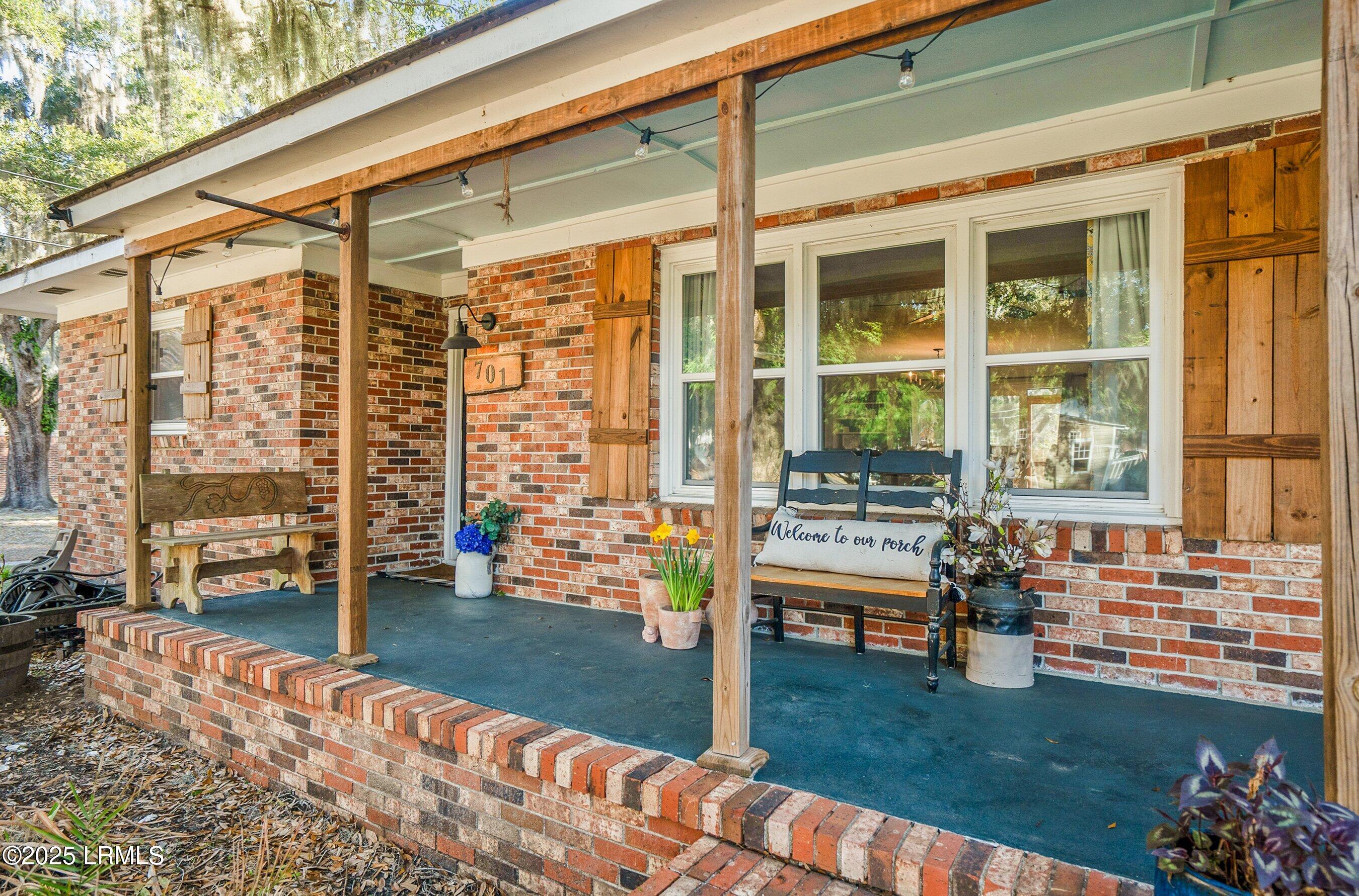701 Battery Creek Road Beaufort, SC 29902 - Photo 7 of 36 DSC05680-57-1.jpg-SMALL