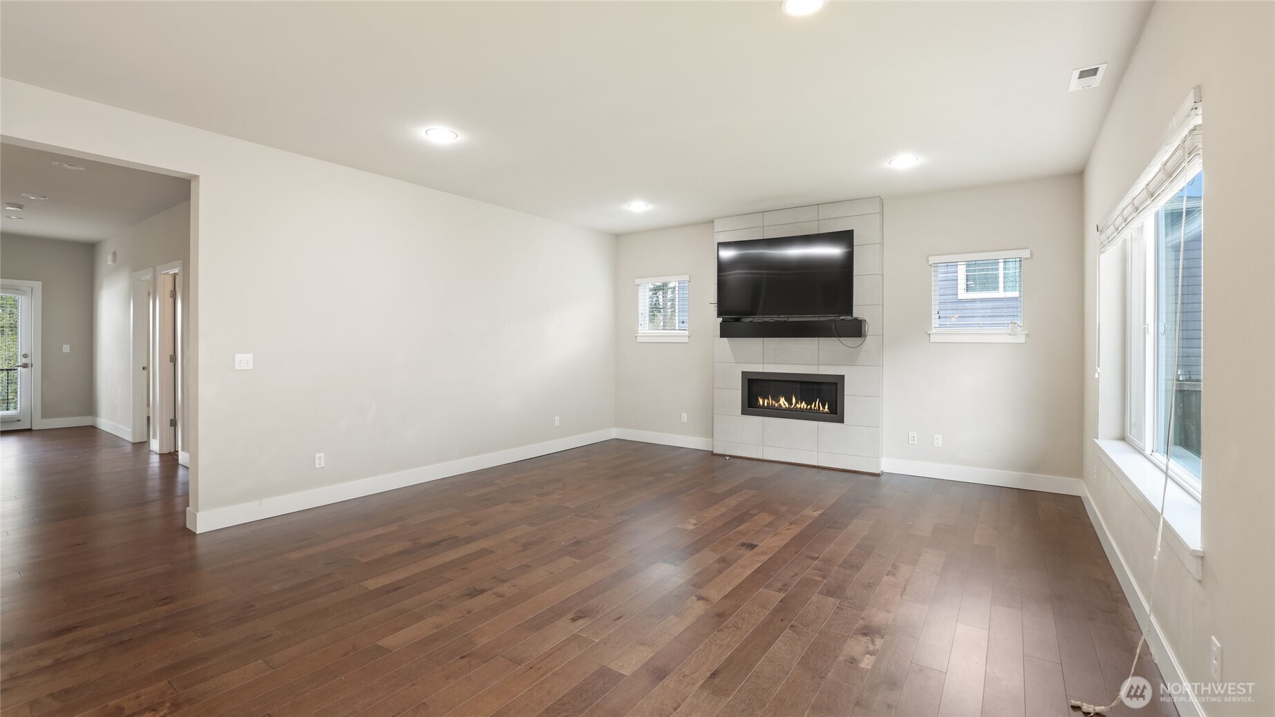 21417 43rd Drive Southeast Bothell, WA 98021 - Photo 4 of 32