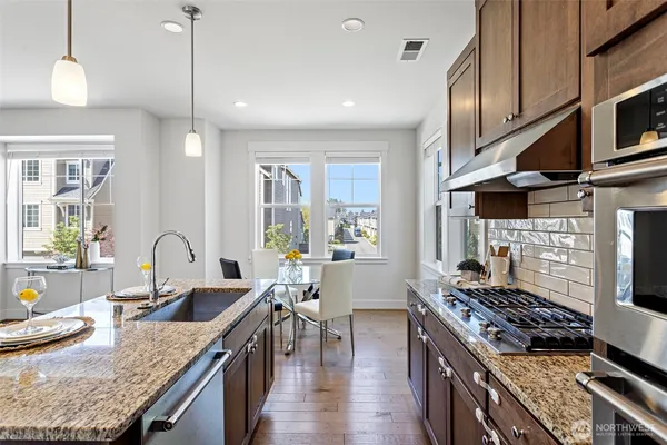 $1,058,000 | 18521 46th Avenue Southeast, Bothell, WA 98012