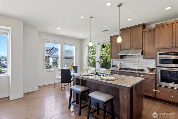 $1,058,000 | 18521 46th Avenue Southeast, Bothell, WA 98012