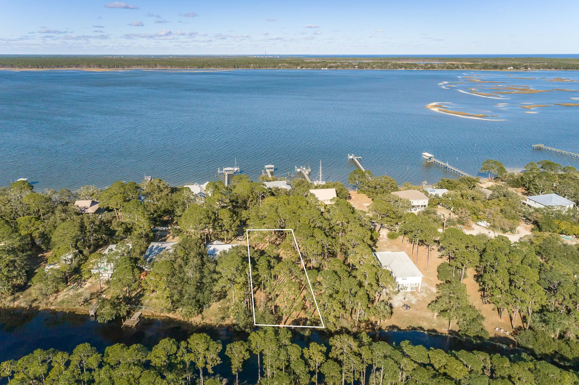 160 Harbor Circle Alligator Point, FL 32346 - Photo 5 of 24