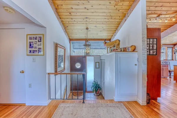 $649,900 | 979 Farr Hill Road, Littleton, NH 03561