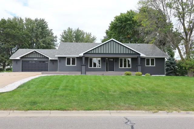 $4,099 | 3305 200th Street West, Farmington, MN 55024