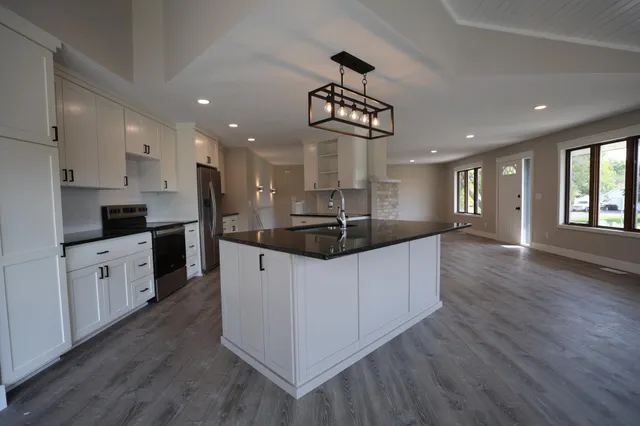 $4,099 | 3305 200th Street West, Farmington, MN 55024