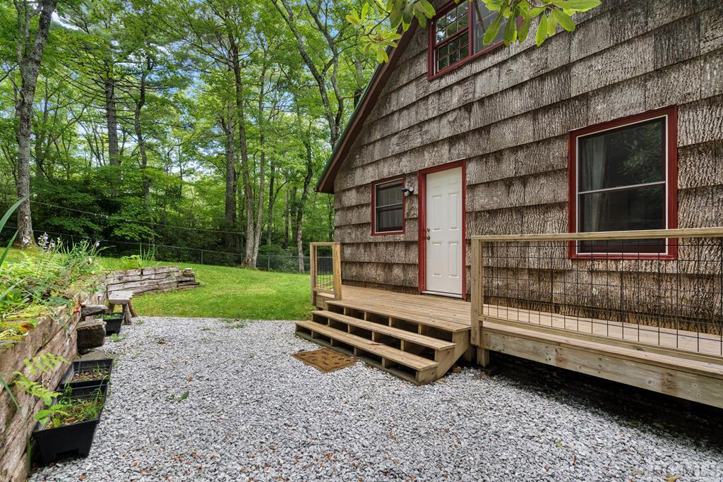 1055 Bowery Road Highlands, NC 28741 - Photo 10 of 22 Gallery Image 10