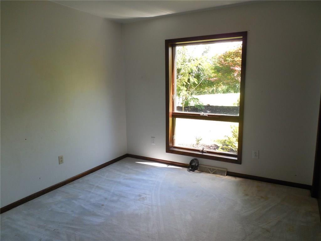 381 Munntown Road Eighty Four, PA 15330 - Photo 11 of 20 Gallery Image 11