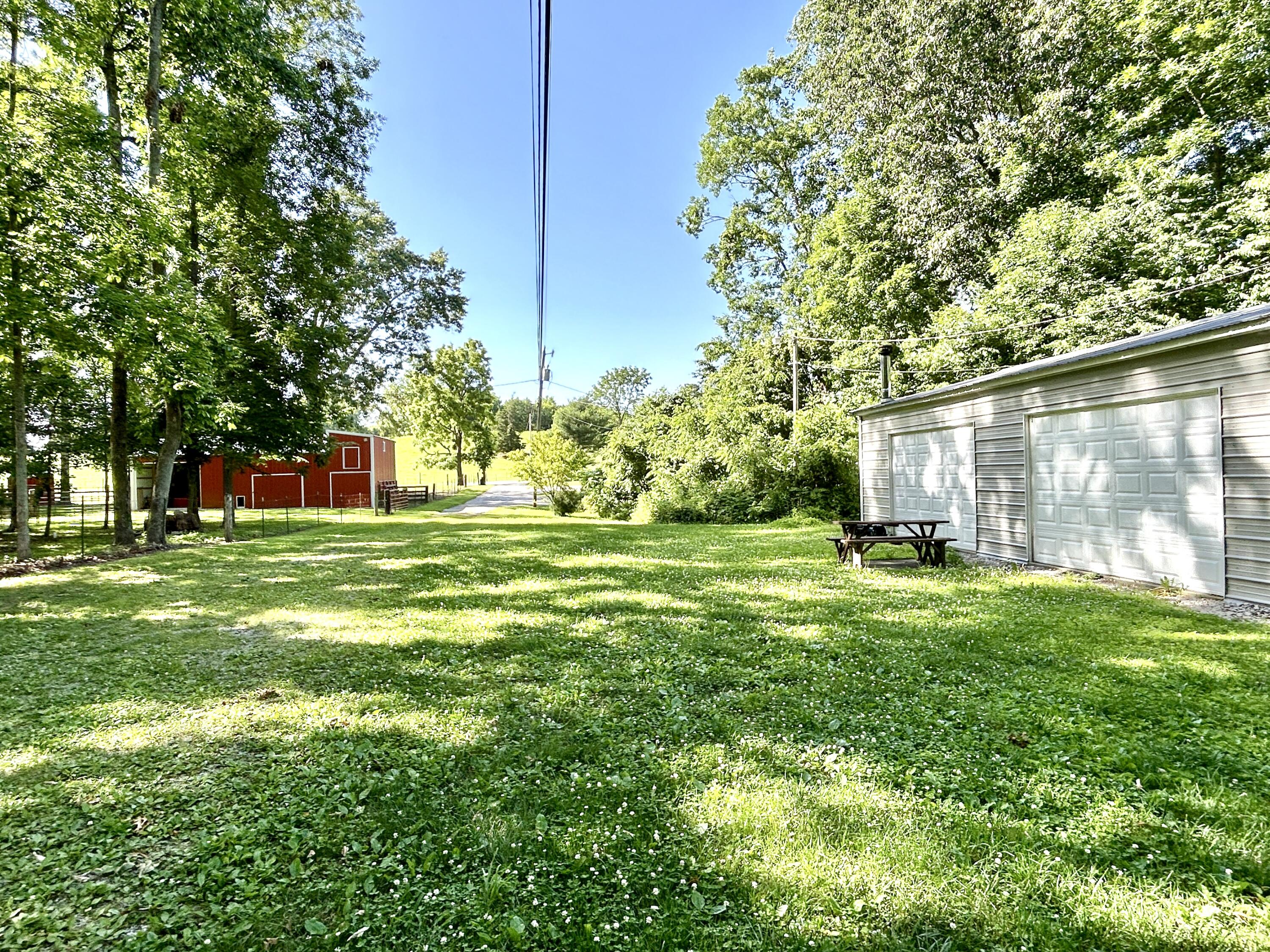 264 Shady Acres Road Bronston, KY 42518 - Photo 6 of 36 IMG_E1666