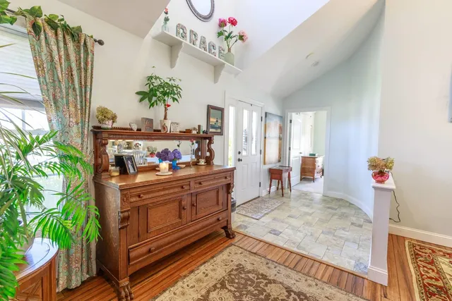 $590,000 | 5 Ashby Road, New Ipswich, NH 03071