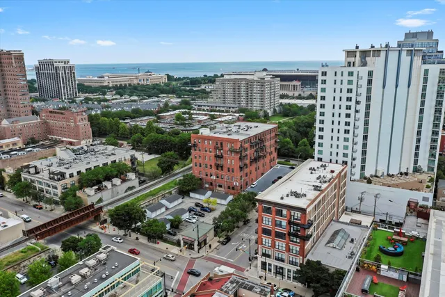 $379,900 | 1601 South Michigan Avenue, Unit 108, Chicago, IL 60616