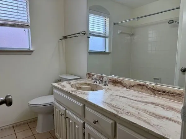 $2,295 | 3812 Wrentham Drive, Arlington, TX 76016