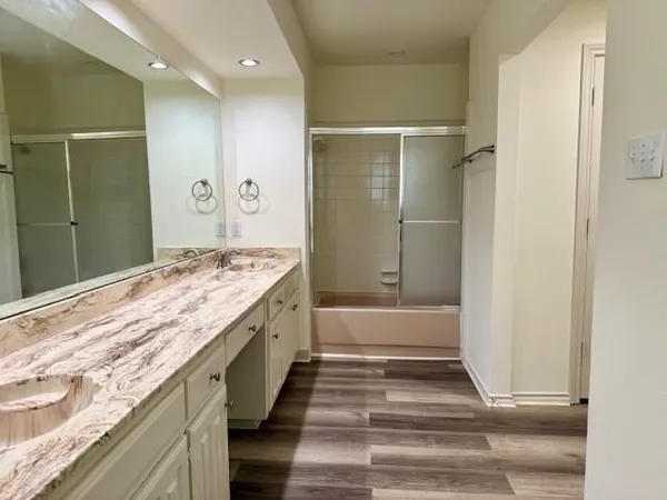 $2,295 | 3812 Wrentham Drive, Arlington, TX 76016
