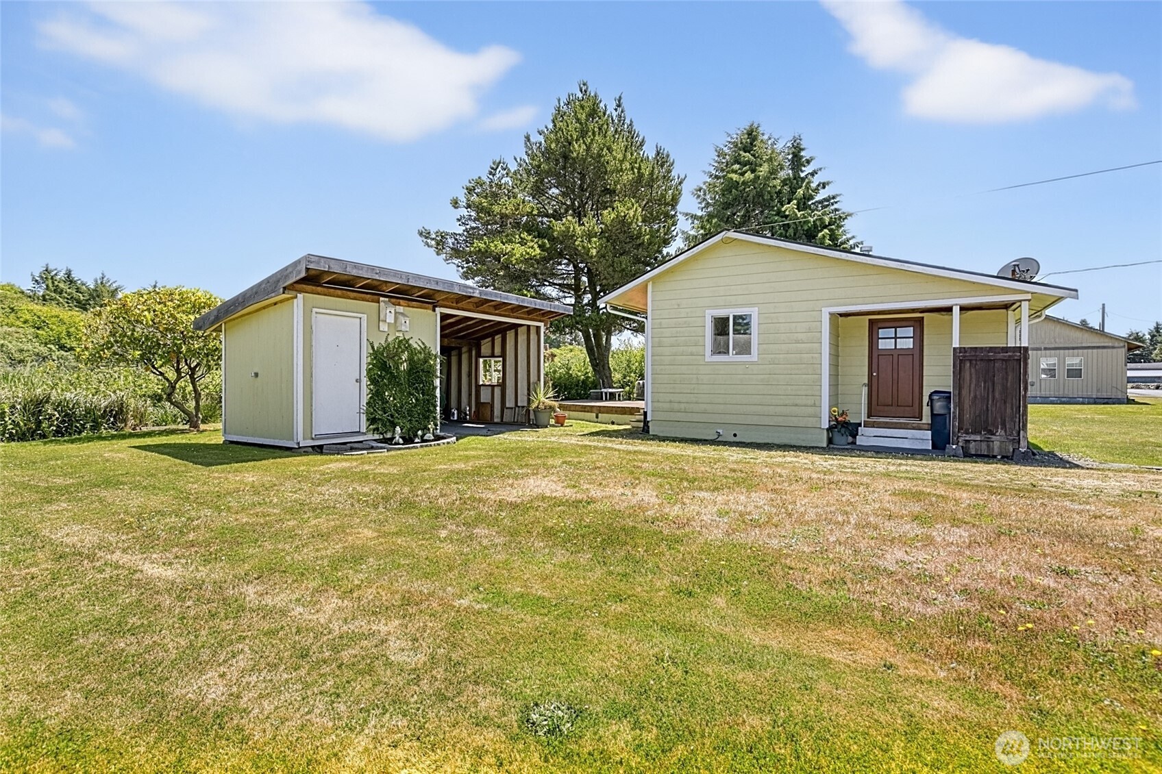 58 Oyehut Road Ocean Shores, WA 98569 - Photo 3 of 31