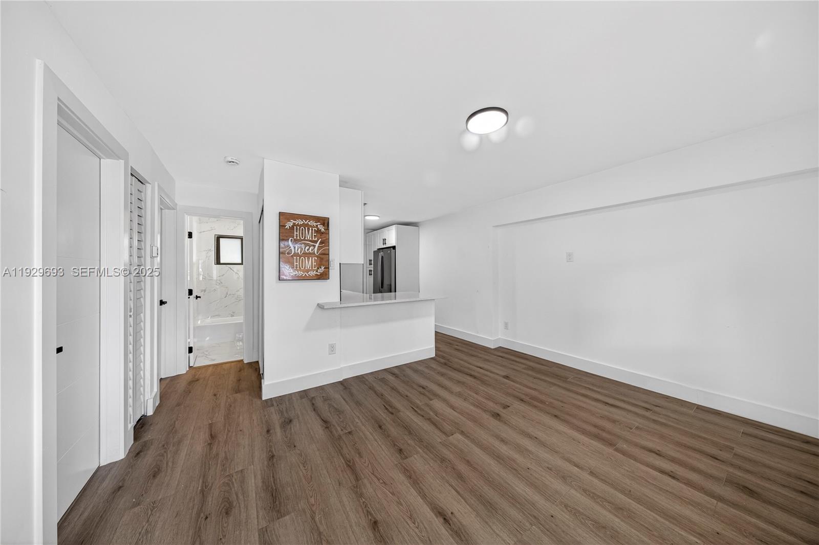 2633 Northeast 13th Avenue, Unit 1 Pompano Beach, FL 33064 - Photo 12 of 28