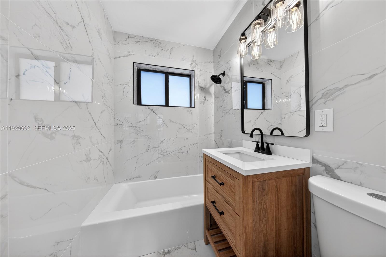 2633 Northeast 13th Avenue, Unit 1 Pompano Beach, FL 33064 - Photo 13 of 28