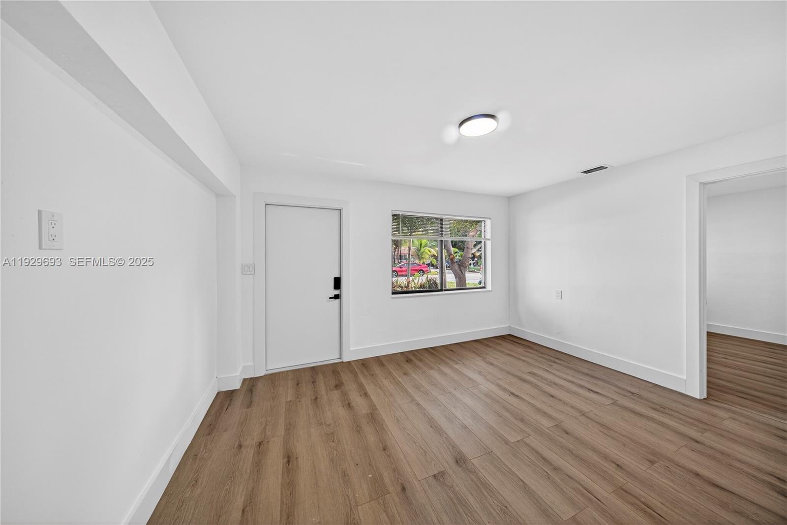 2633 Northeast 13th Avenue, Unit 1 Pompano Beach, FL 33064 - Photo 22 of 28