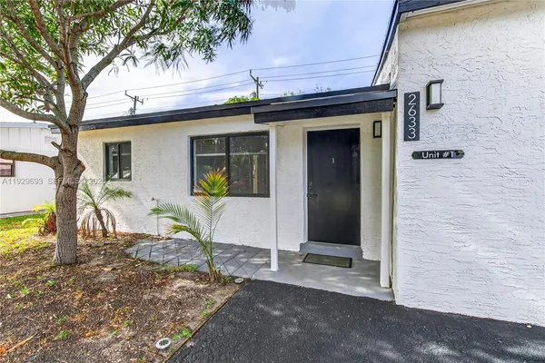 $2,450 | 2633 Northeast 13th Avenue, Unit 1, Pompano Beach, FL 33064