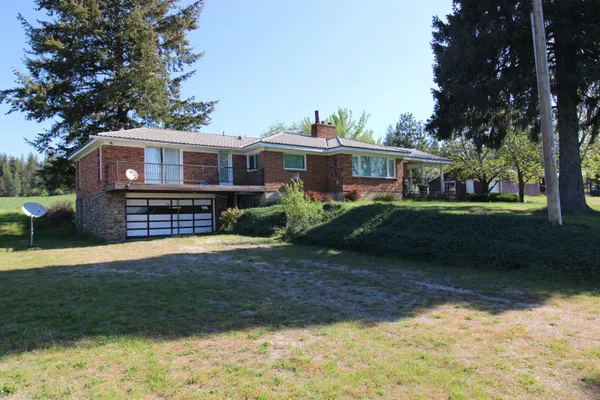 $950,000 | 4881 A Carr Road, Clayton, WA 99110