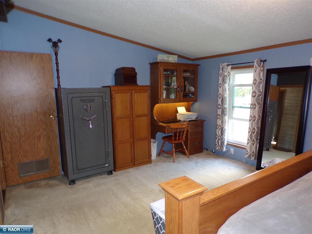 7417 Wilson Road Eveleth, MN 55734 - Photo 15 of 34